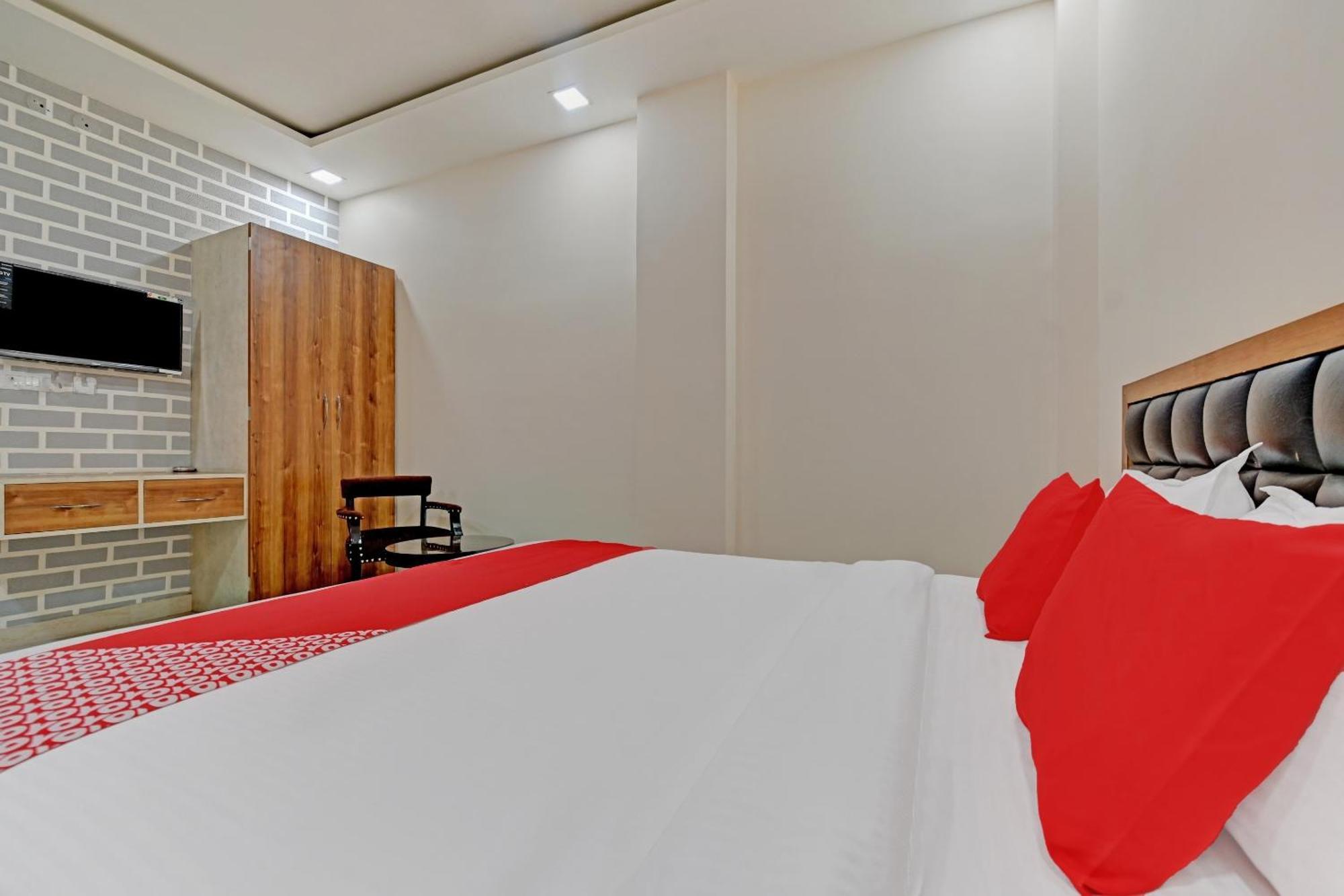 Hotel O The Castle Home Stay Inn Jaipur Ngoại thất bức ảnh